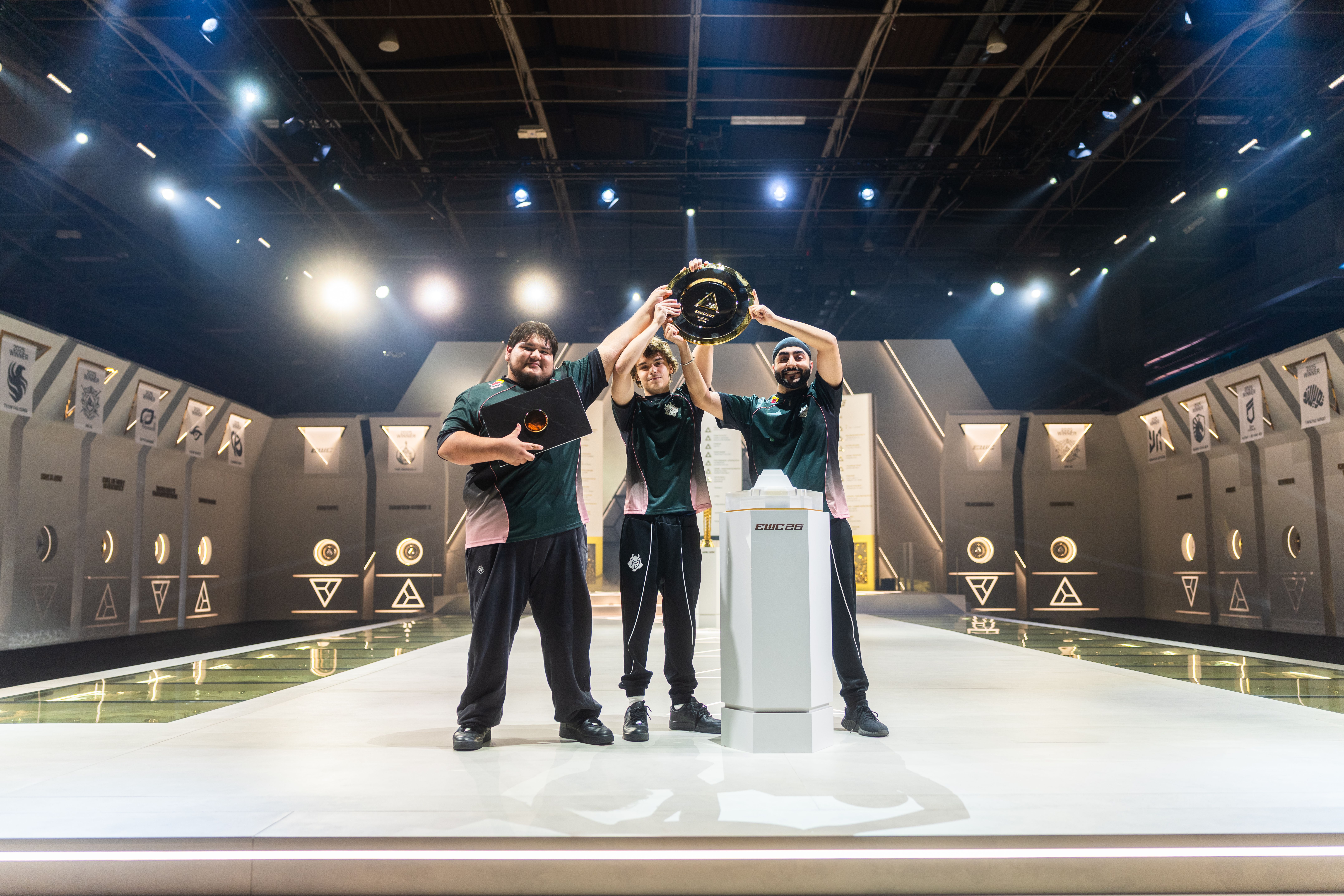 CoD: Warzone EWC 26 Şampiyonu: G2 Esports Kendini Affettirdi
